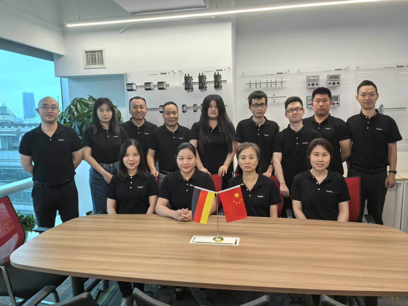 Meet our entire team! We're here to support you in China!